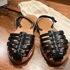 Doen Black Leather Fisherman Sandals